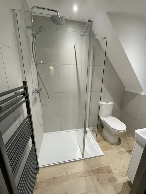 Chrome Fittings in a Light Bathroom